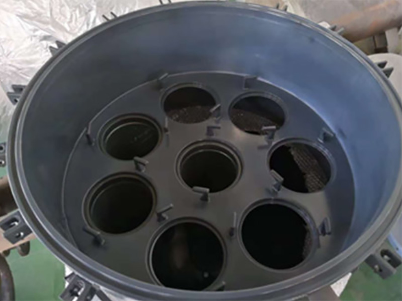 反應(yīng)釜蓋子噴涂四氟